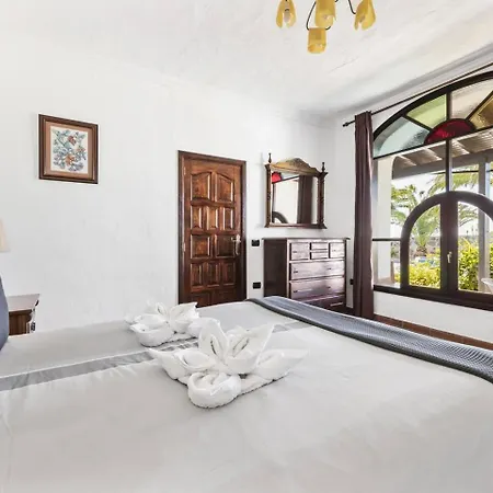 Casa Palmeral Mácher