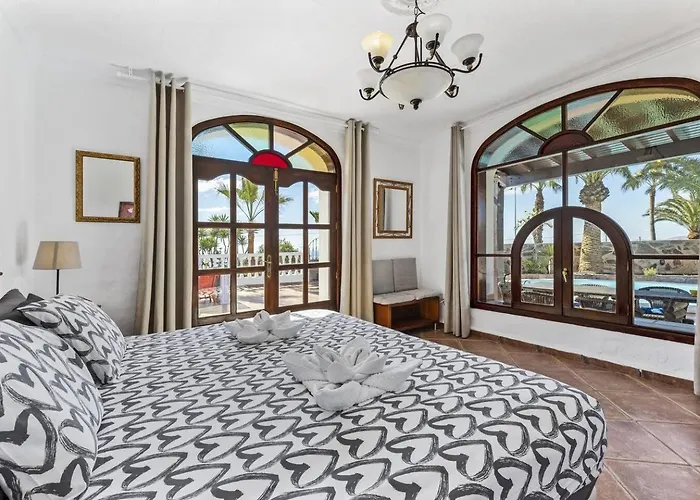 Casa Palmeral Mácher